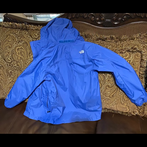 The North Face HyVent Boys Blue jacket size 10/12 - Picture 3 of 6